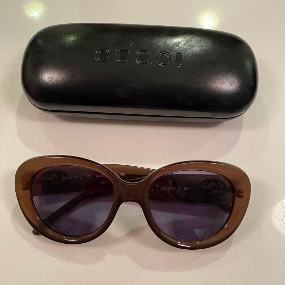 Vintage 90s Gucci sunglasses.